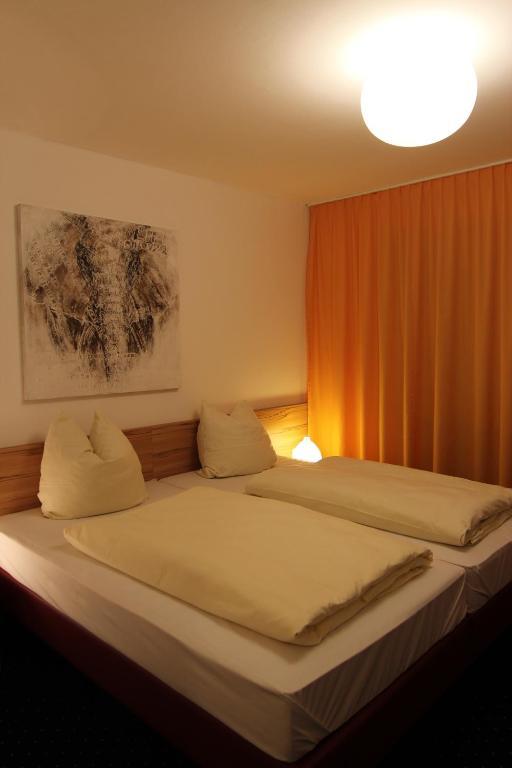 City Pension Erding Room photo
